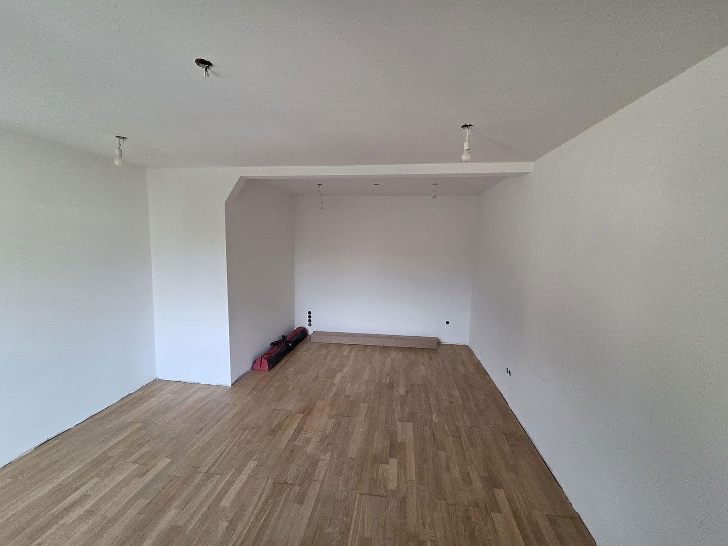 Prenájom bytu 4-izbový 100 m², Akazienstraße 21, Waldsee, Porýnie-Falcko Prenájom bytu 4-izbový 100 m², Akazienstraße 21, Waldsee, Porýnie-Falcko