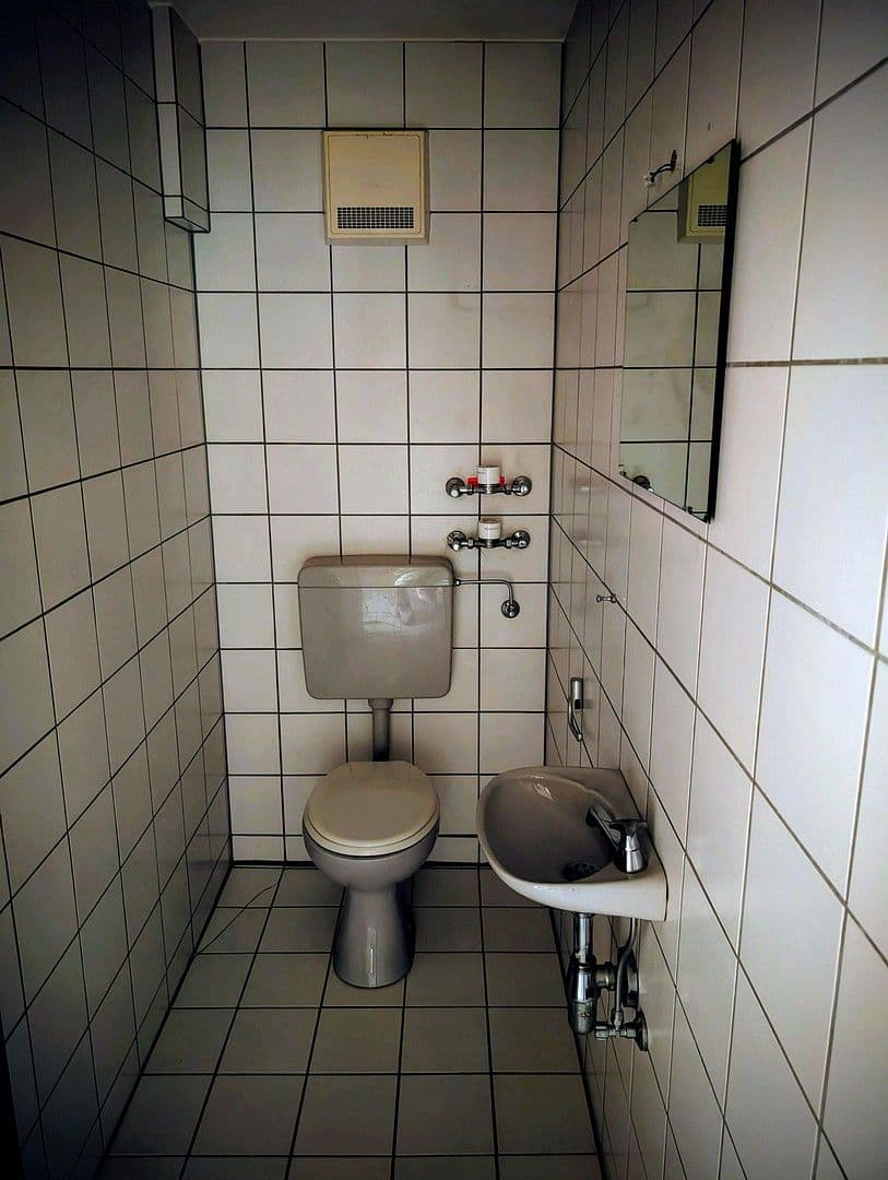 Prenájom bytu 2-izbový 64 m², Nürtingen, Bádensko-Wurttembersko Prenájom bytu 2-izbový 64 m², Nürtingen, Bádensko-Wurttembersko