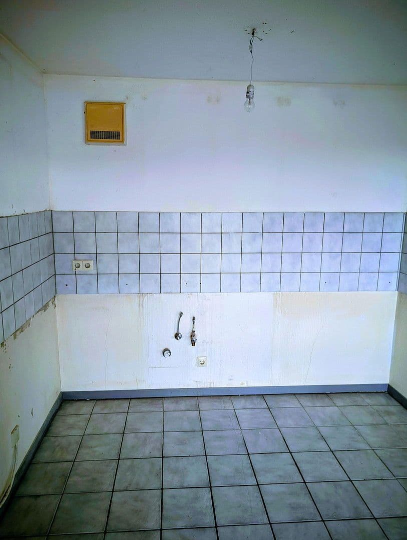 Prenájom bytu 2-izbový 64 m², Nürtingen, Bádensko-Wurttembersko Prenájom bytu 2-izbový 64 m², Nürtingen, Bádensko-Wurttembersko