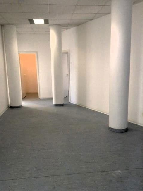 Predaj kancelárie 125 m², Berlin-Karlshorst, Berlín Predaj kancelárie 125 m², Berlin-Karlshorst, Berlín