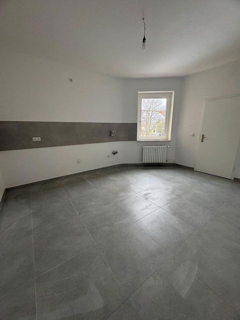 Prenájom bytu 3-izbový 85 m², Freiligrathstr. 72, Witten, Severné Porýnie - Westfálsko Prenájom bytu 3-izbový 85 m², Freiligrathstr. 72, Witten, Severné Porýnie - Westfálsko