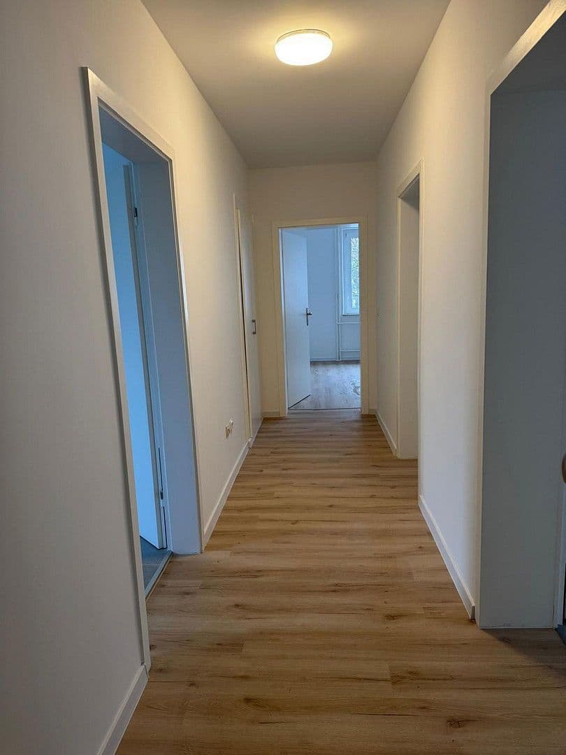 Prenájom bytu 3-izbový 85 m², Freiligrathstr. 72, Witten, Severné Porýnie - Westfálsko Prenájom bytu 3-izbový 85 m², Freiligrathstr. 72, Witten, Severné Porýnie - Westfálsko