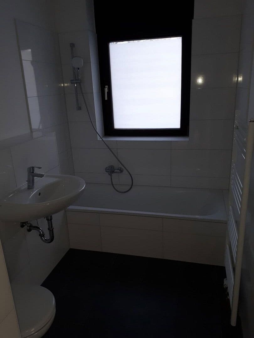 Prenájom bytu 3-izbový 81 m², Brahmsstr.18a, Lübeck, Šlezvicko-Holštajnsko Prenájom bytu 3-izbový 81 m², Brahmsstr.18a, Lübeck, Šlezvicko-Holštajnsko