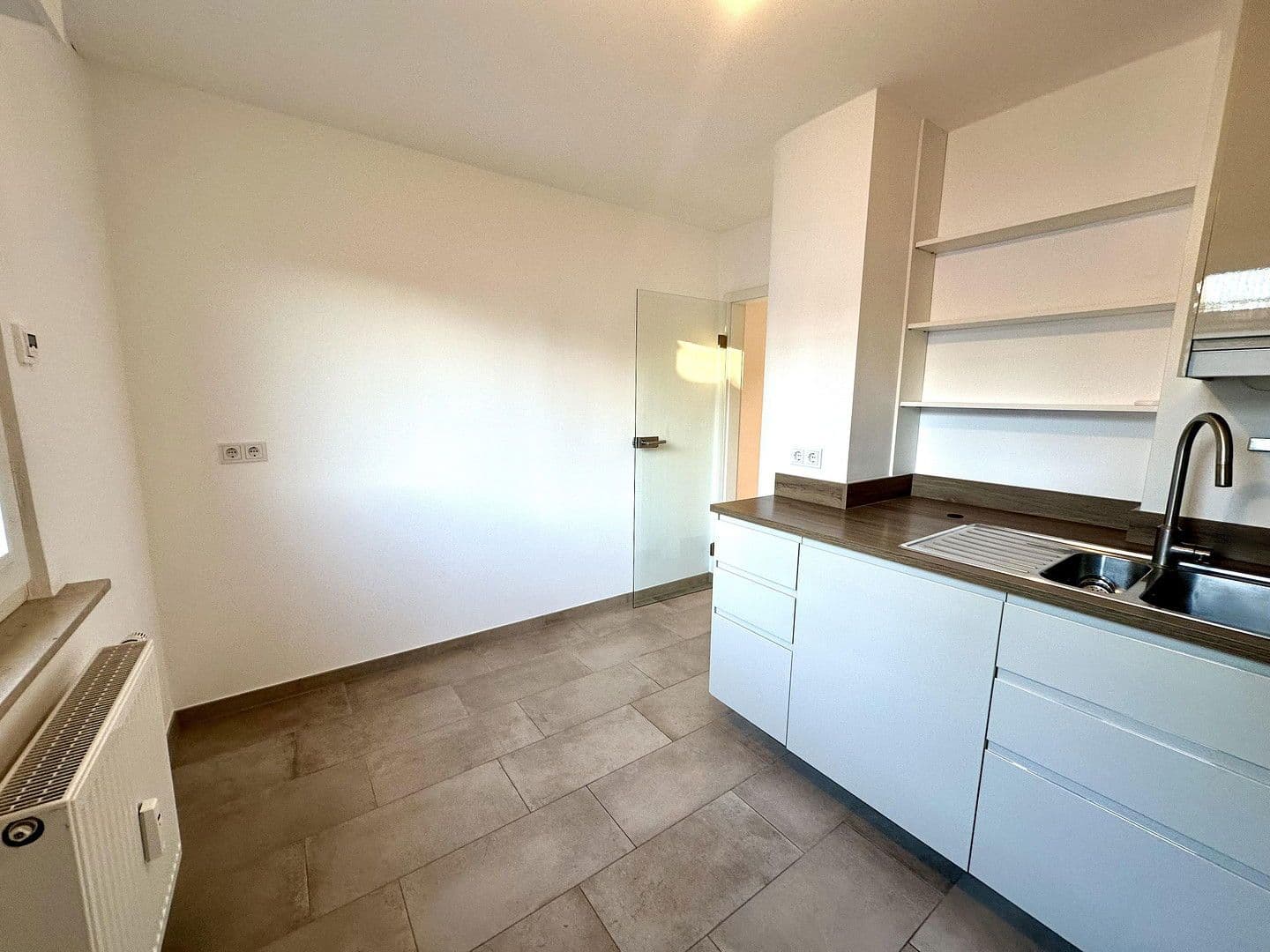 Prenájom bytu 4-izbový 110 m², Mühlheim am Main, Hesensko Prenájom bytu 4-izbový 110 m², Mühlheim am Main, Hesensko