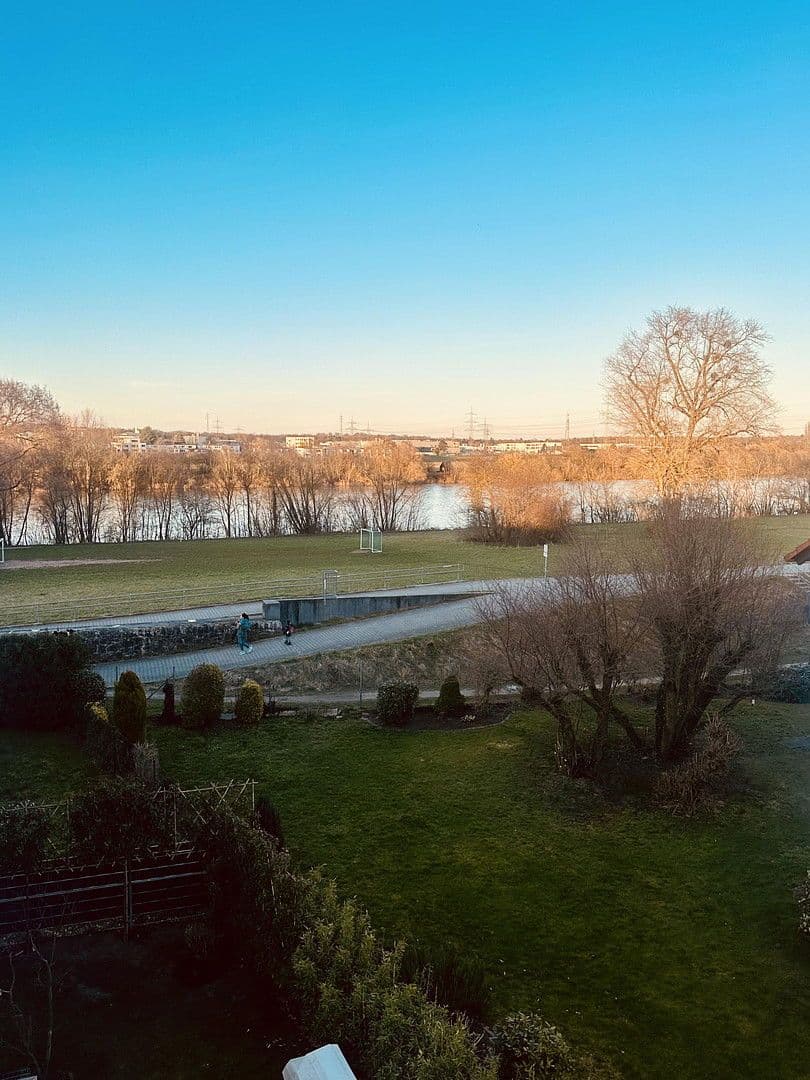 Prenájom bytu 4-izbový 110 m², Mühlheim am Main, Hesensko Prenájom bytu 4-izbový 110 m², Mühlheim am Main, Hesensko