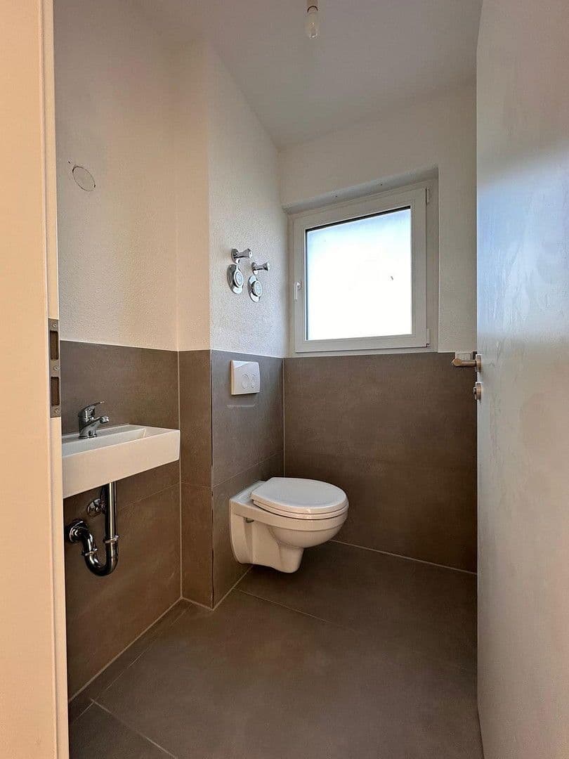 Prenájom bytu 4-izbový 102 m², Markgröningen, Bádensko-Wurttembersko Prenájom bytu 4-izbový 102 m², Markgröningen, Bádensko-Wurttembersko