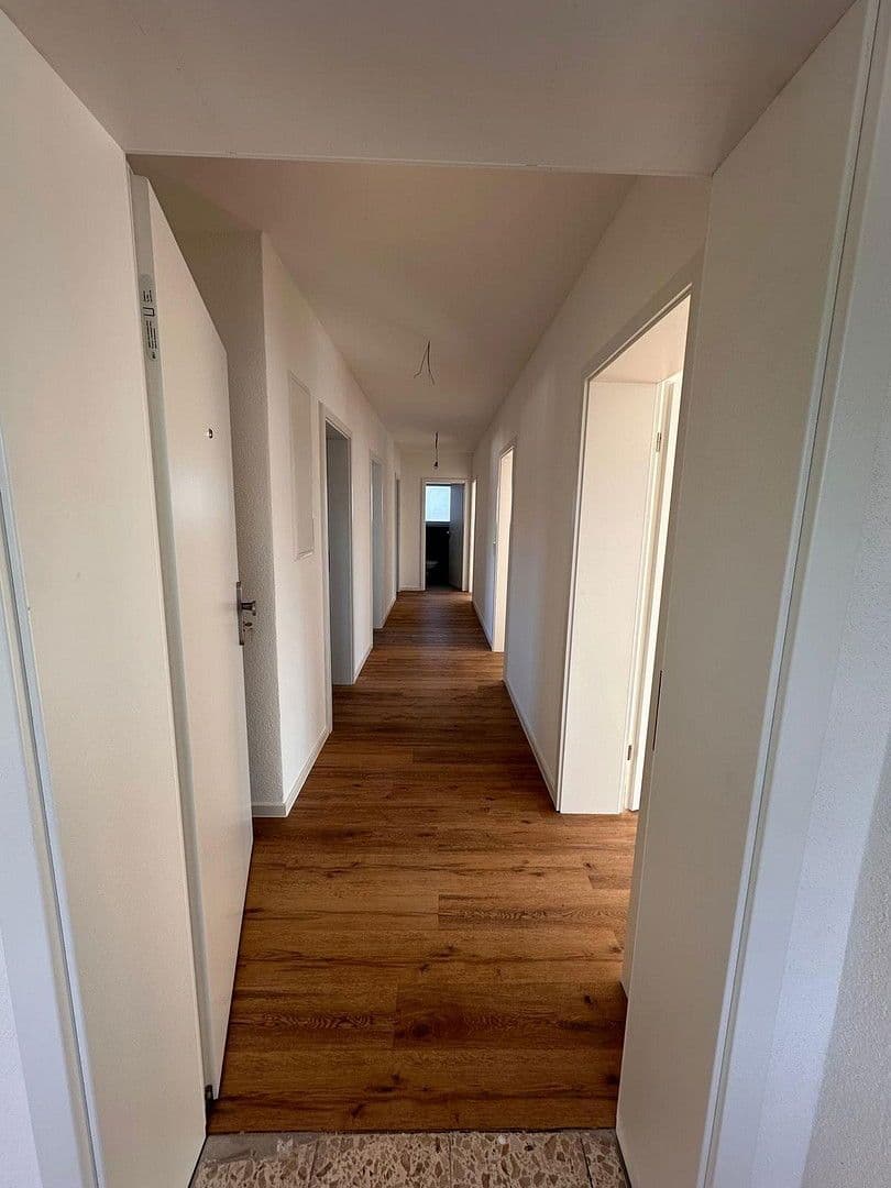 Prenájom bytu 4-izbový 102 m², Markgröningen, Bádensko-Wurttembersko Prenájom bytu 4-izbový 102 m², Markgröningen, Bádensko-Wurttembersko