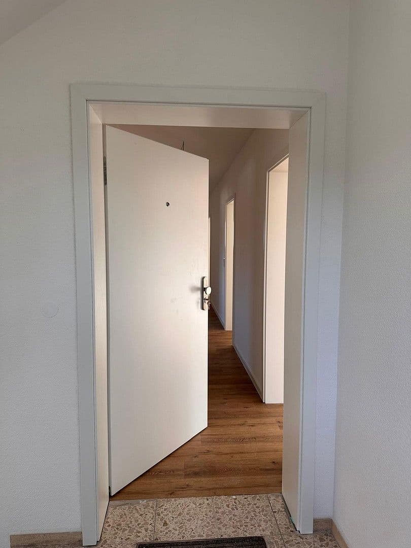 Prenájom bytu 4-izbový 102 m², Markgröningen, Bádensko-Wurttembersko Prenájom bytu 4-izbový 102 m², Markgröningen, Bádensko-Wurttembersko