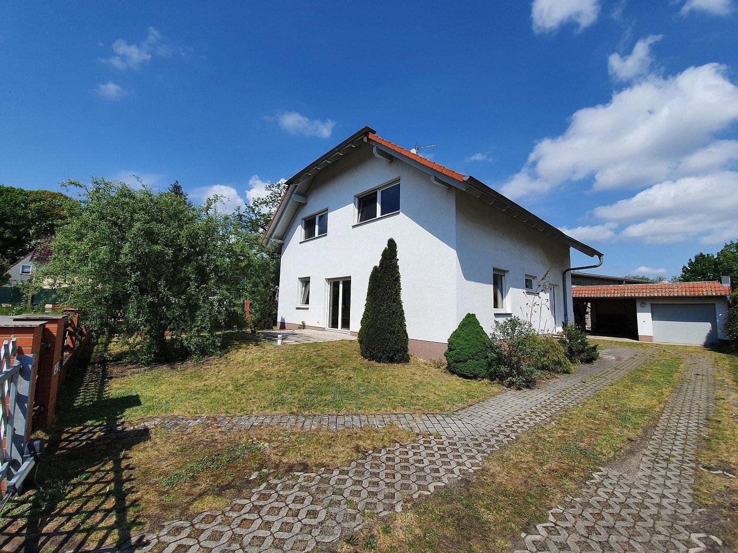 Prenájom domu 130 m², pozemek 570 m², Finsterwalde, Brandenbursko Prenájom domu 130 m², pozemek 570 m², Finsterwalde, Brandenbursko