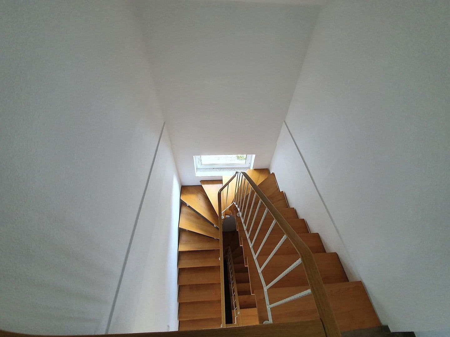 Prenájom domu 130 m², pozemek 570 m², Finsterwalde, Brandenbursko Prenájom domu 130 m², pozemek 570 m², Finsterwalde, Brandenbursko