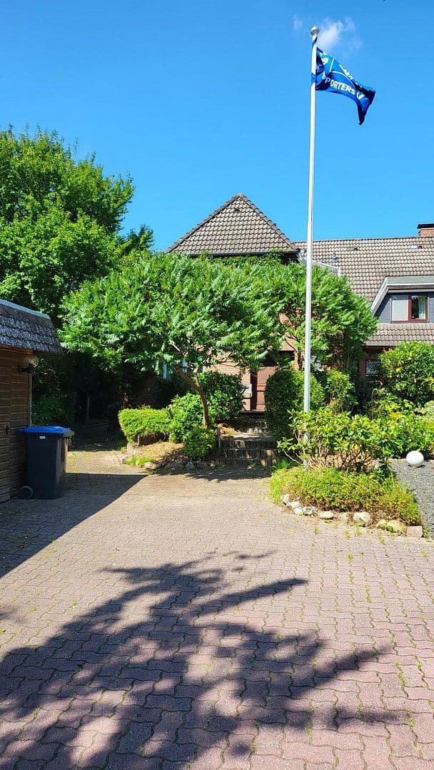 Predaj domu 165 m², pozemek 684 m², Hamburg, Hamburg Predaj domu 165 m², pozemek 684 m², Hamburg, Hamburg