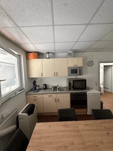 Prenájom nebytového priestoru 670 m², Achern, Bádensko-Wurttembersko Prenájom nebytového priestoru 670 m², Achern, Bádensko-Wurttembersko