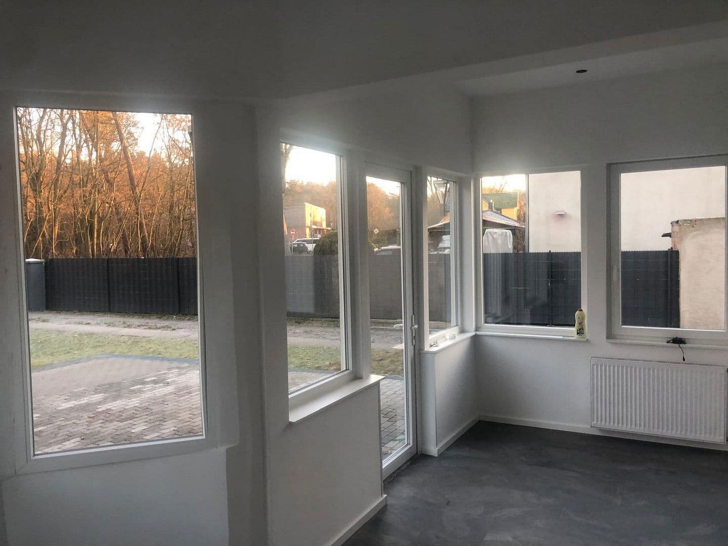 Prenájom domu 184 m², pozemek 1.300 m², Berlin, Berlín Prenájom domu 184 m², pozemek 1.300 m², Berlin, Berlín