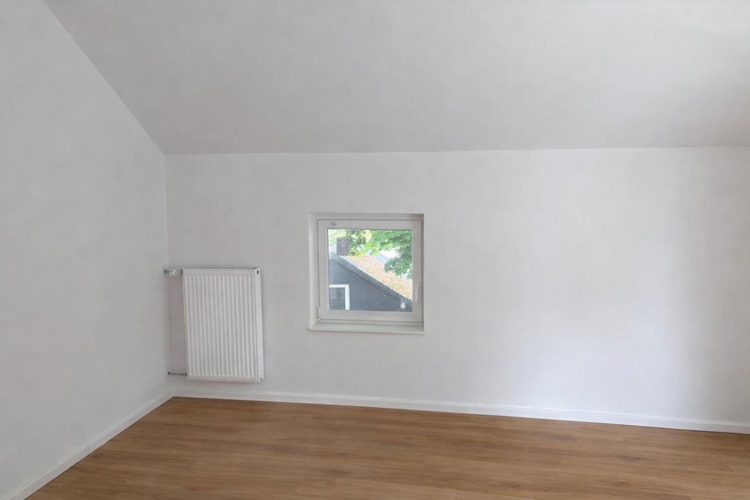 Prenájom domu 184 m², pozemek 1.300 m², Berlin, Berlín Prenájom domu 184 m², pozemek 1.300 m², Berlin, Berlín