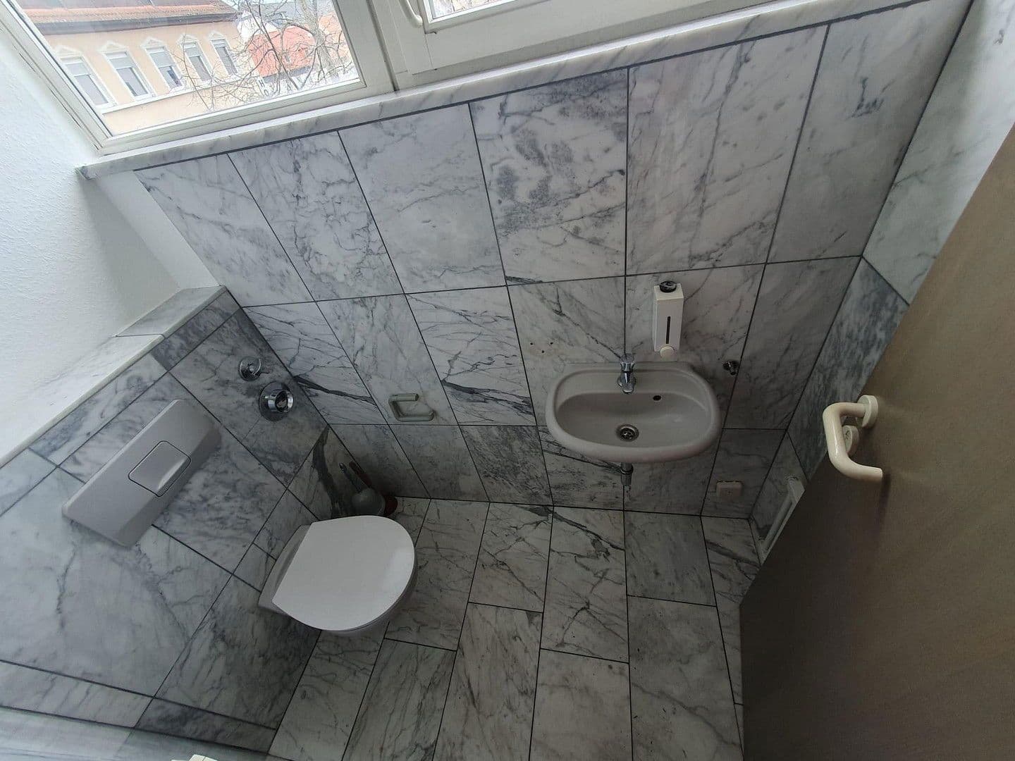 Prenájom bytu 2-izbový 76 m², Worms, Porýnie-Falcko Prenájom bytu 2-izbový 76 m², Worms, Porýnie-Falcko