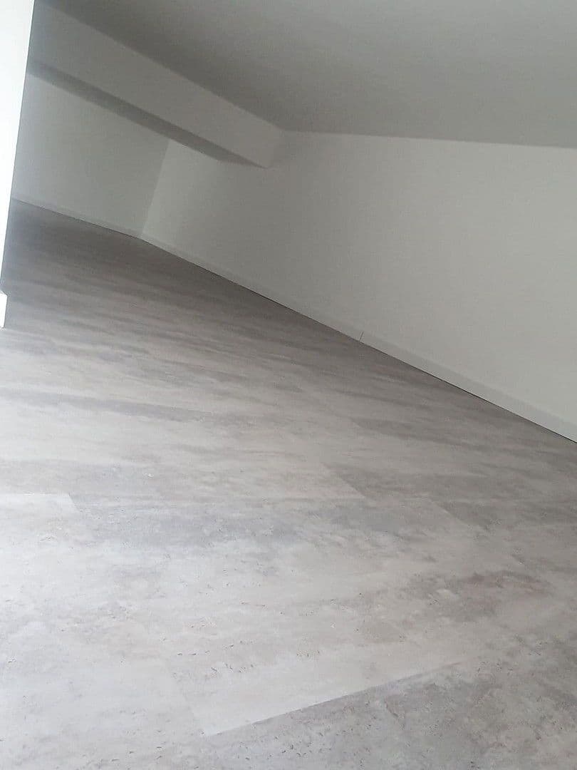 Prenájom bytu 2-izbový 76 m², Worms, Porýnie-Falcko Prenájom bytu 2-izbový 76 m², Worms, Porýnie-Falcko