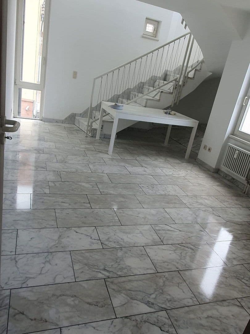 Prenájom bytu 2-izbový 76 m², Worms, Porýnie-Falcko Prenájom bytu 2-izbový 76 m², Worms, Porýnie-Falcko