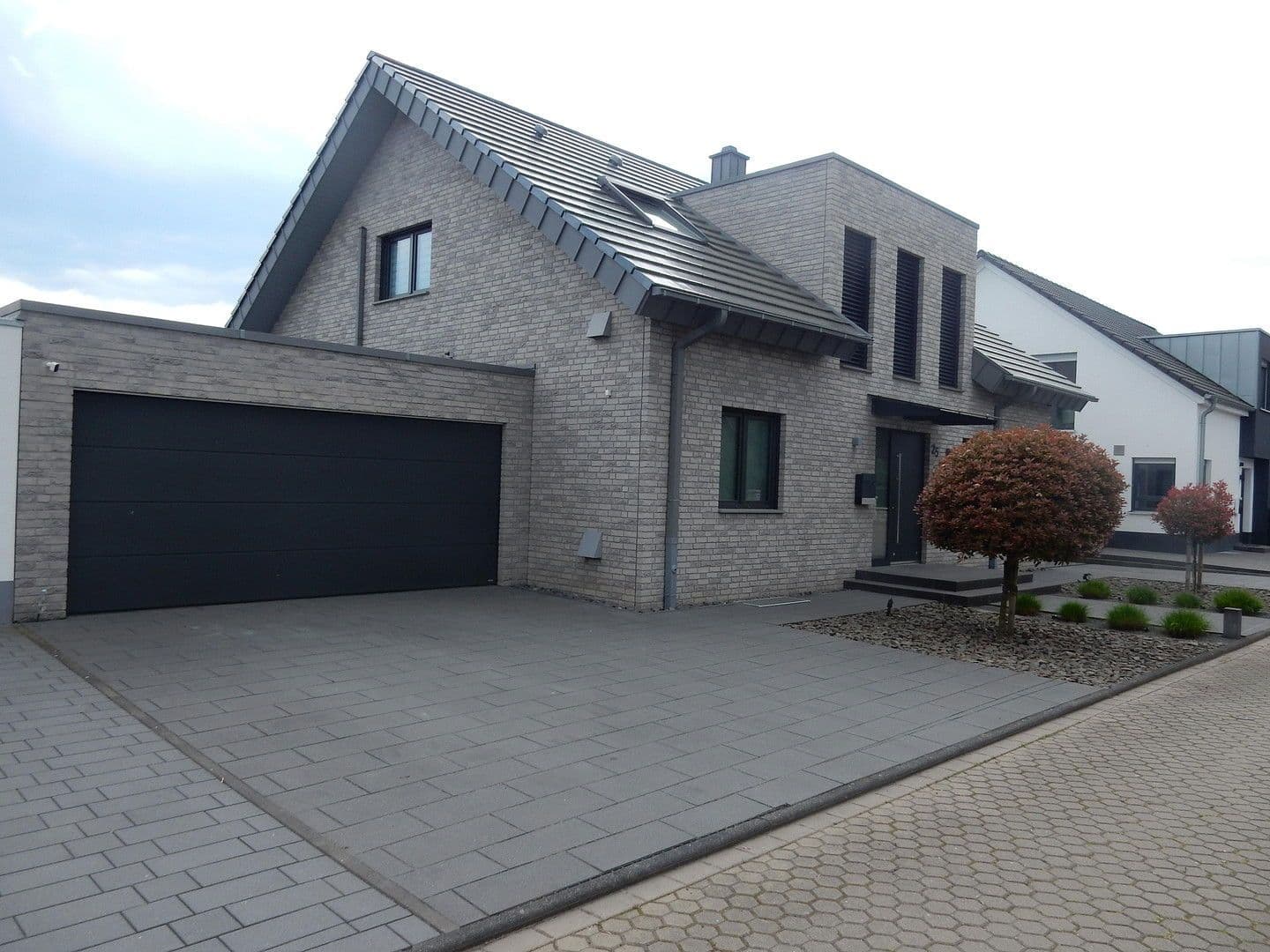 Predaj domu 189 m², pozemek 794 m², Erftstadt, Severné Porýnie - Westfálsko Predaj domu 189 m², pozemek 794 m², Erftstadt, Severné Porýnie - Westfálsko