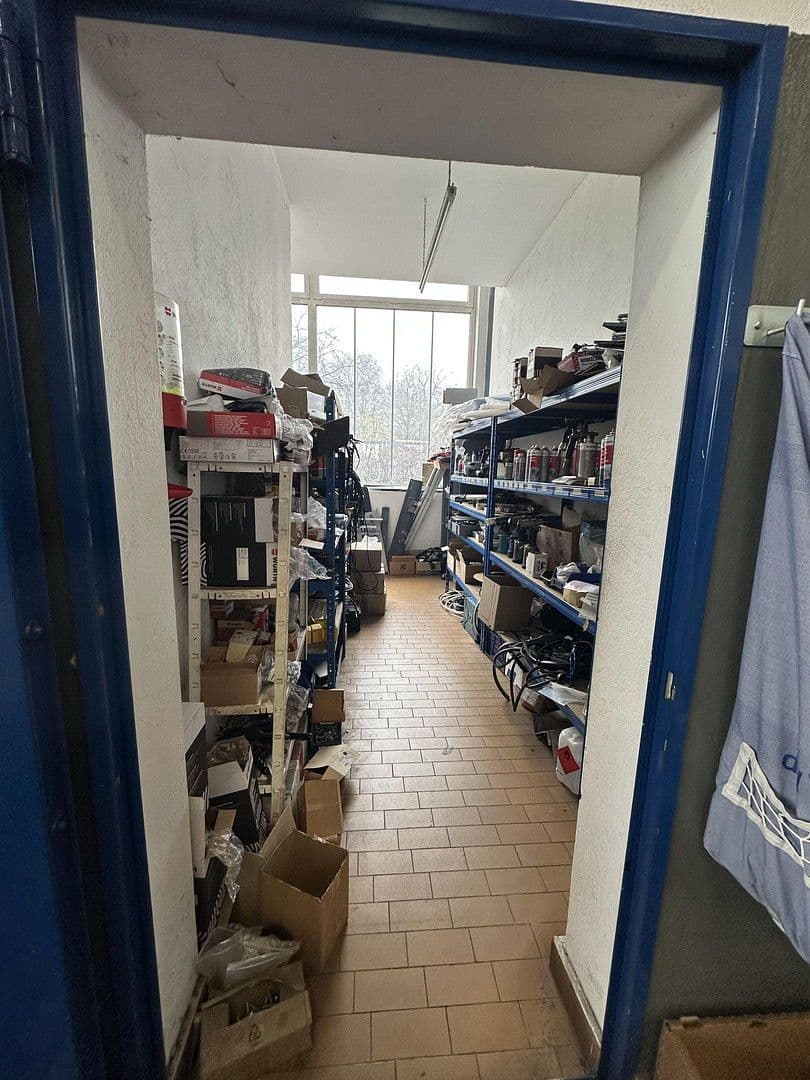 Prenájom nebytového priestoru 21.000 m², Hauptstraße 38, Rom, Meklenbursko-Predpomoransko Prenájom nebytového priestoru 21.000 m², Hauptstraße 38, Rom, Meklenbursko-Predpomoransko