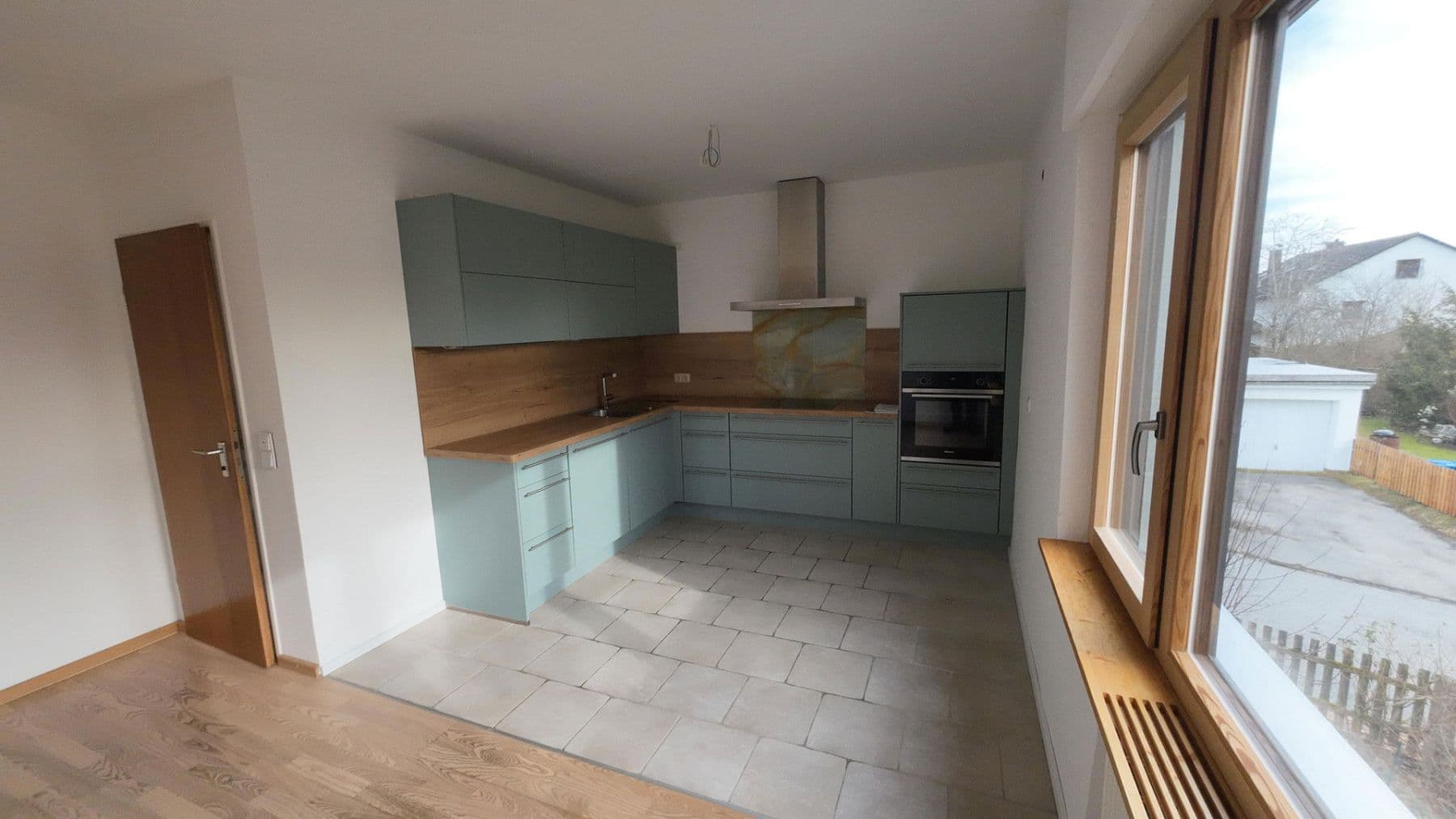 Prenájom bytu 4-izbový 120 m², Bernried, Bavorsko Prenájom bytu 4-izbový 120 m², Bernried, Bavorsko