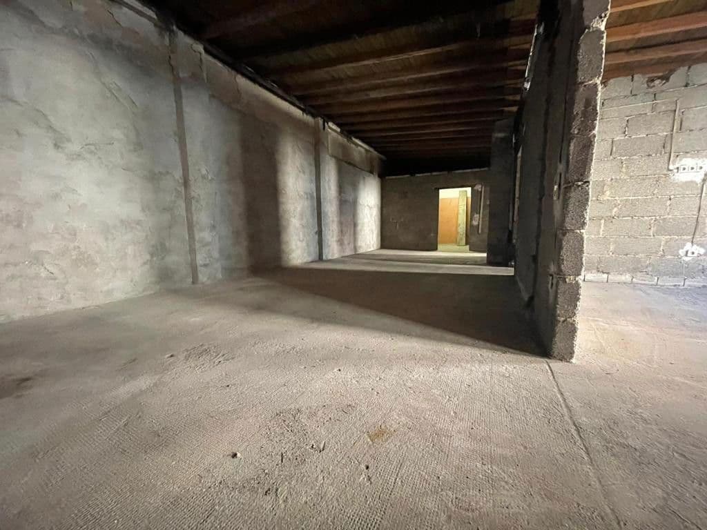 Prenájom nebytového priestoru 340 m², Veilchenstraße 24, Duisburg, Severné Porýnie - Westfálsko Prenájom nebytového priestoru 340 m², Veilchenstraße 24, Duisburg, Severné Porýnie - Westfálsko