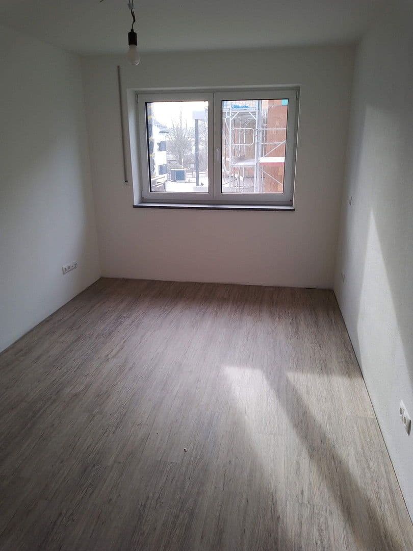 Prenájom bytu 2-izbový 62 m², Buchhausener Str. 9, Schierling, Bavorsko Prenájom bytu 2-izbový 62 m², Buchhausener Str. 9, Schierling, Bavorsko