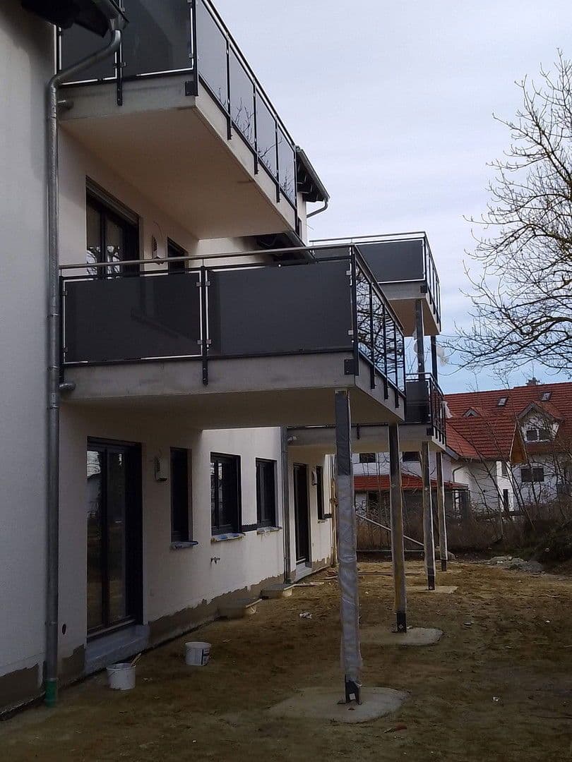 Prenájom bytu 2-izbový 62 m², Buchhausener Str. 9, Schierling, Bavorsko Prenájom bytu 2-izbový 62 m², Buchhausener Str. 9, Schierling, Bavorsko