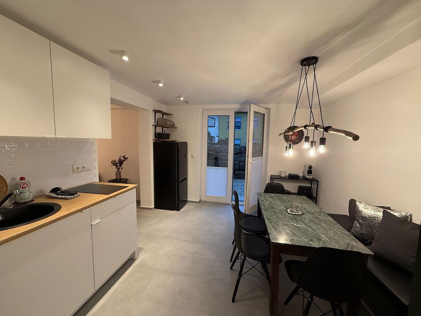 Prenájom bytu 2-izbový 1 m², Domherrenstraße 3, Eibelstadt, Bavorsko Prenájom bytu 2-izbový 1 m², Domherrenstraße 3, Eibelstadt, Bavorsko