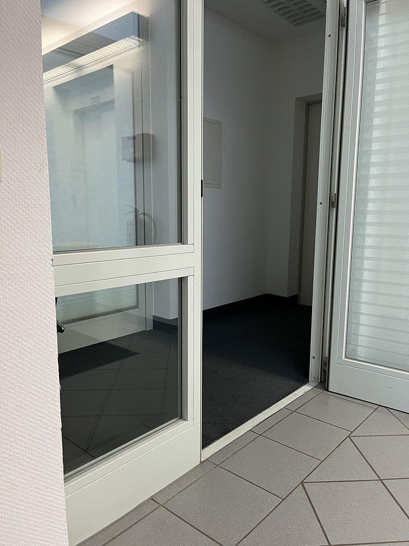 Prenájom kancelárie 41 m², Seeweg 12, Schönefeld, Brandenbursko Prenájom kancelárie 41 m², Seeweg 12, Schönefeld, Brandenbursko