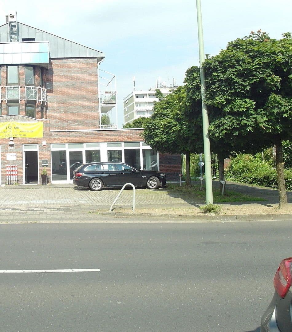Prenájom kancelárie 180 m², Neusser Straße 26, Meerbusch, Severné Porýnie - Westfálsko Prenájom kancelárie 180 m², Neusser Straße 26, Meerbusch, Severné Porýnie - Westfálsko