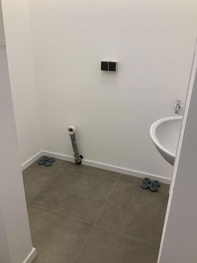 Prenájom bytu 4-izbový 96 m², Hardegsen, Dolné Sasko Prenájom bytu 4-izbový 96 m², Hardegsen, Dolné Sasko