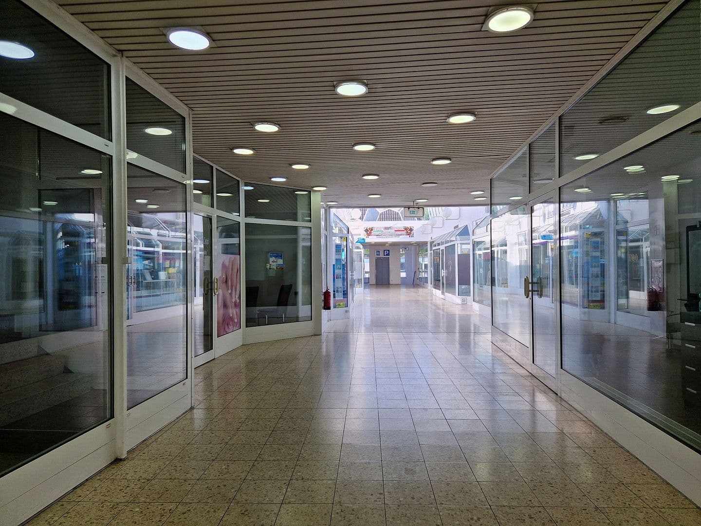 Prenájom nebytového priestoru 20 m², Bahnstrasse 28-30, Erkrath, Severné Porýnie - Westfálsko Prenájom nebytového priestoru 20 m², Bahnstrasse 28-30, Erkrath, Severné Porýnie - Westfálsko