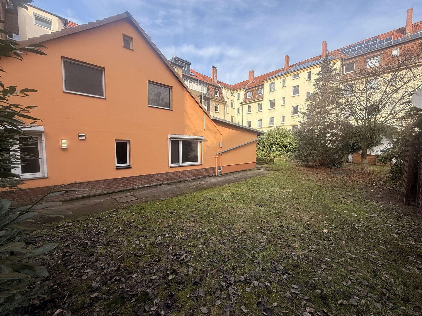 Prenájom domu 180 m², pozemek 500 m², Kapellenstraße 12a, Hannover, Dolné Sasko Prenájom domu 180 m², pozemek 500 m², Kapellenstraße 12a, Hannover, Dolné Sasko