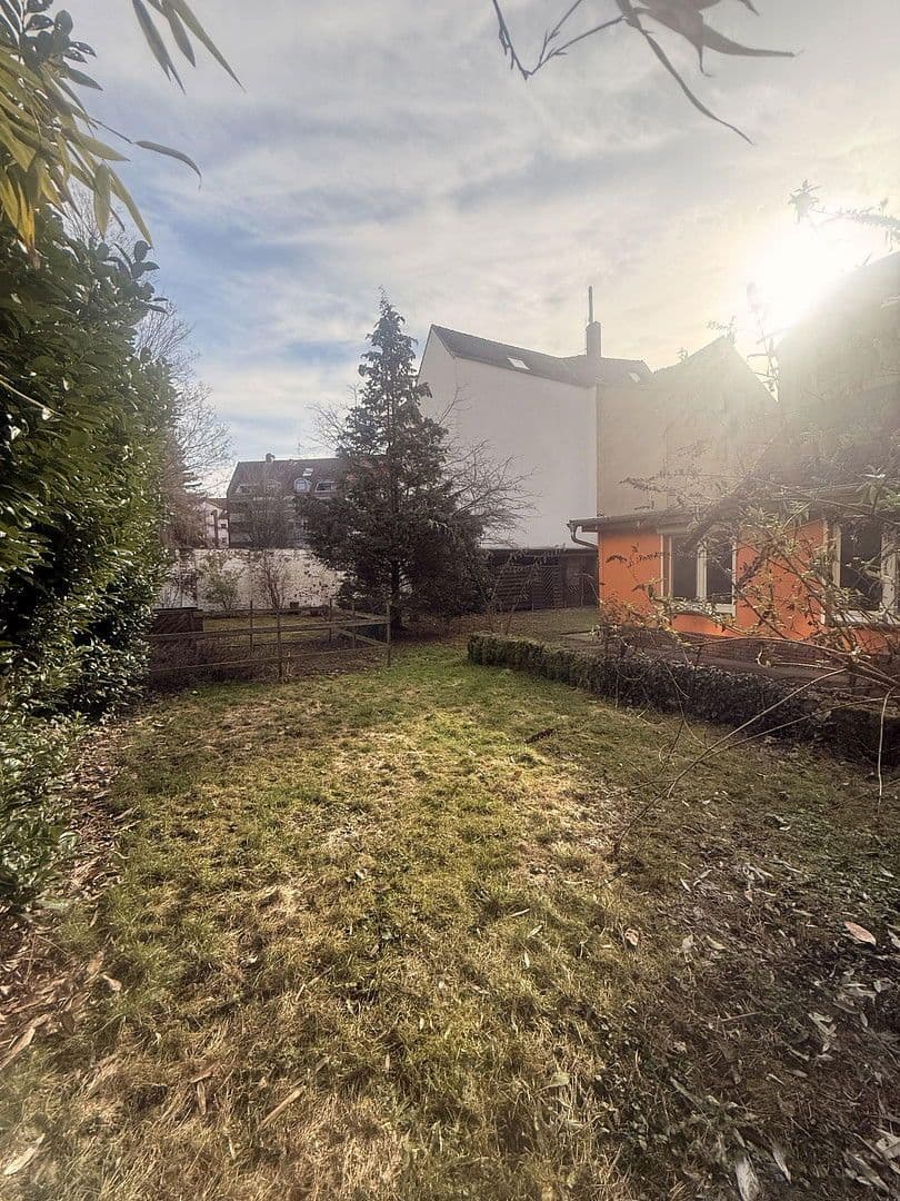 Prenájom domu 180 m², pozemek 500 m², Kapellenstraße 12a, Hannover, Dolné Sasko Prenájom domu 180 m², pozemek 500 m², Kapellenstraße 12a, Hannover, Dolné Sasko