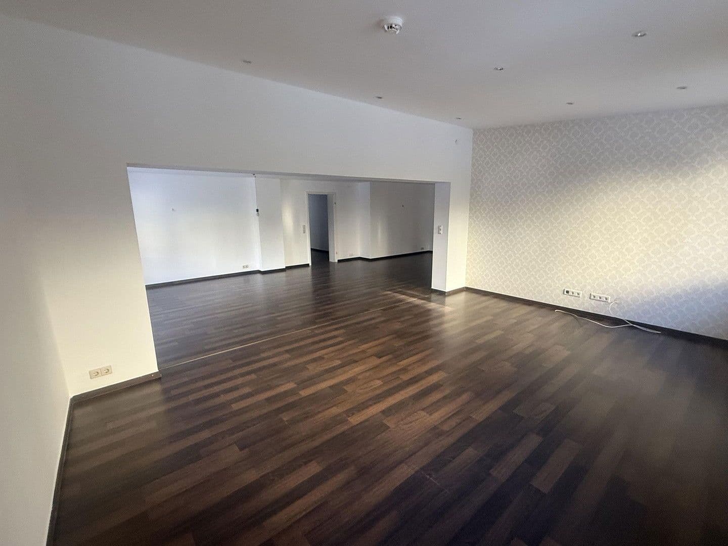 Prenájom domu 180 m², pozemek 500 m², Kapellenstraße 12a, Hannover, Dolné Sasko Prenájom domu 180 m², pozemek 500 m², Kapellenstraße 12a, Hannover, Dolné Sasko