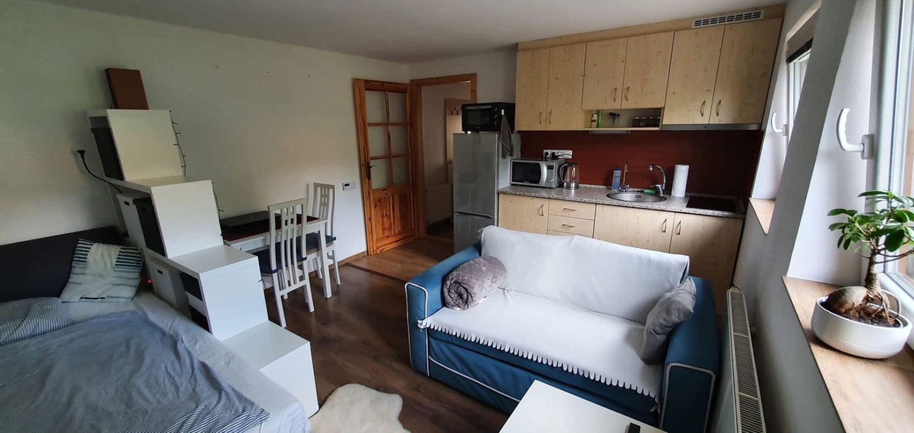 Prenájom bytu 1-izbový 24 m², Jana Nepomuckého, Březí, Středočeský kraj Prenájom bytu 1-izbový 24 m², Jana Nepomuckého, Březí, Středočeský kraj