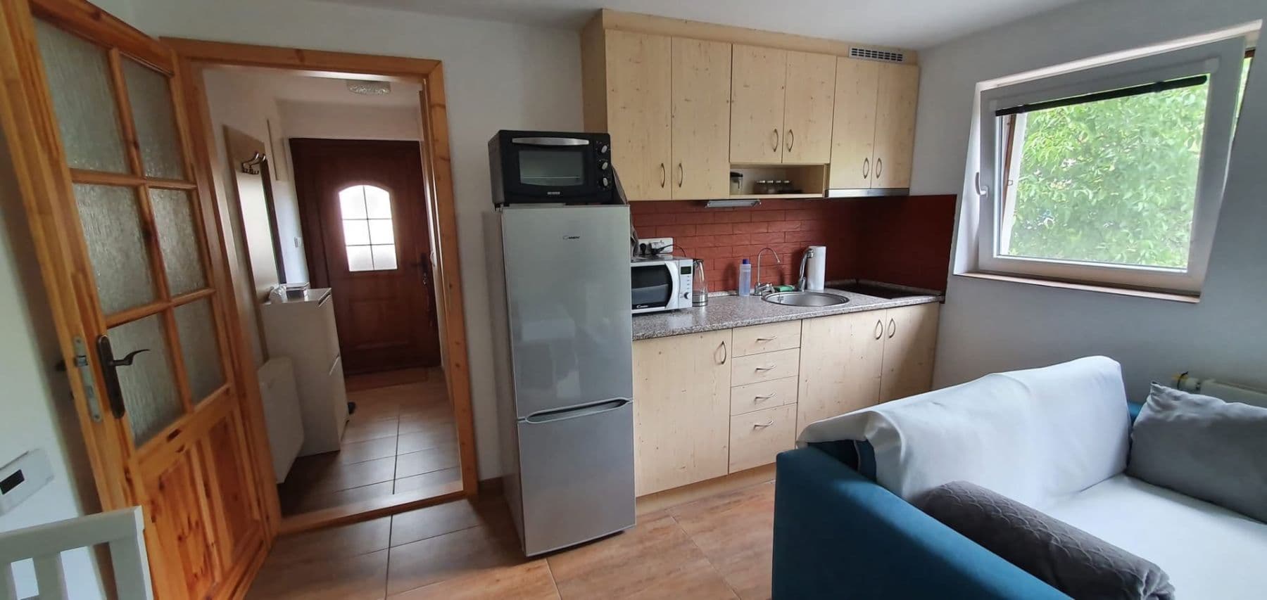 Prenájom bytu 1-izbový 24 m², Jana Nepomuckého, Březí, Středočeský kraj Prenájom bytu 1-izbový 24 m², Jana Nepomuckého, Březí, Středočeský kraj