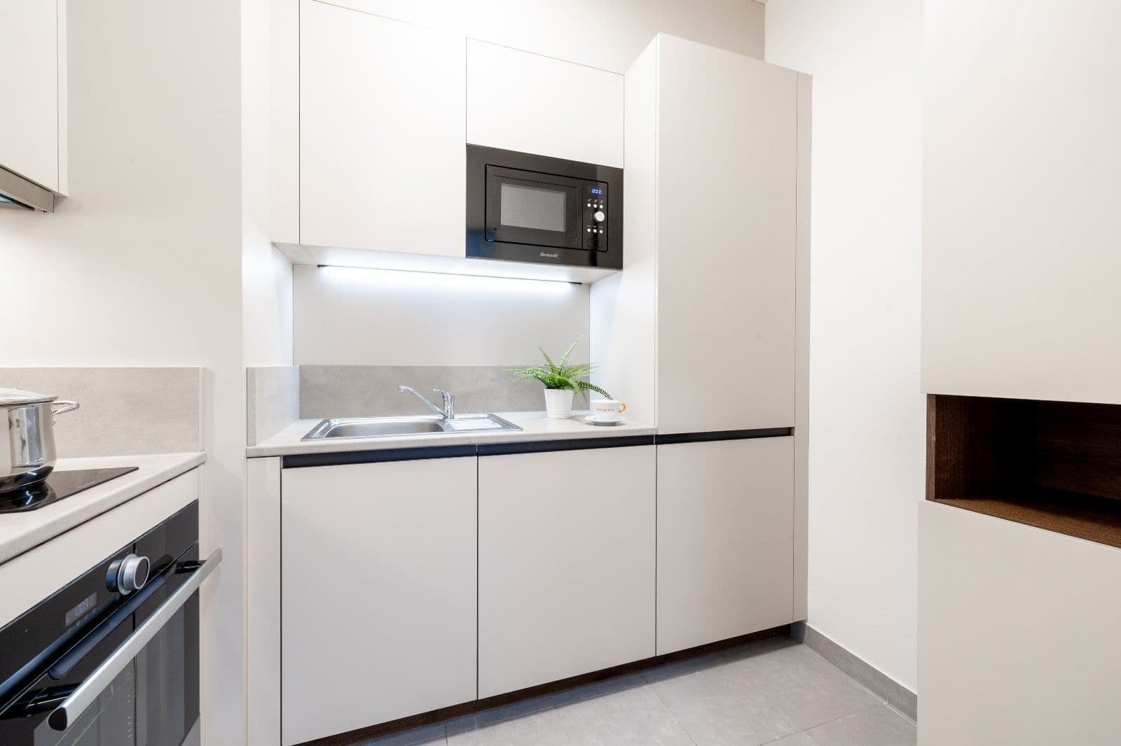 Prenájom bytu 2-izbový 43 m², Magisterská, Plzeň, Plzeňský kraj Prenájom bytu 2-izbový 43 m², Magisterská, Plzeň, Plzeňský kraj