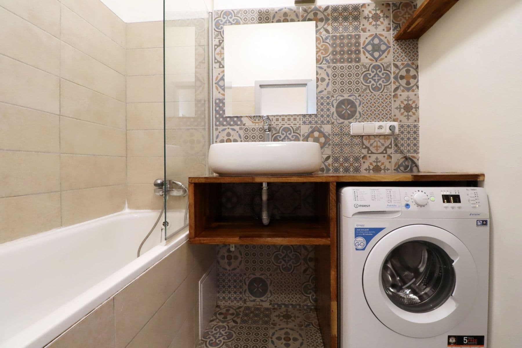 Prenájom bytu 3-izbový 56 m², Čimická, Praha, Praha Prenájom bytu 3-izbový 56 m², Čimická, Praha, Praha