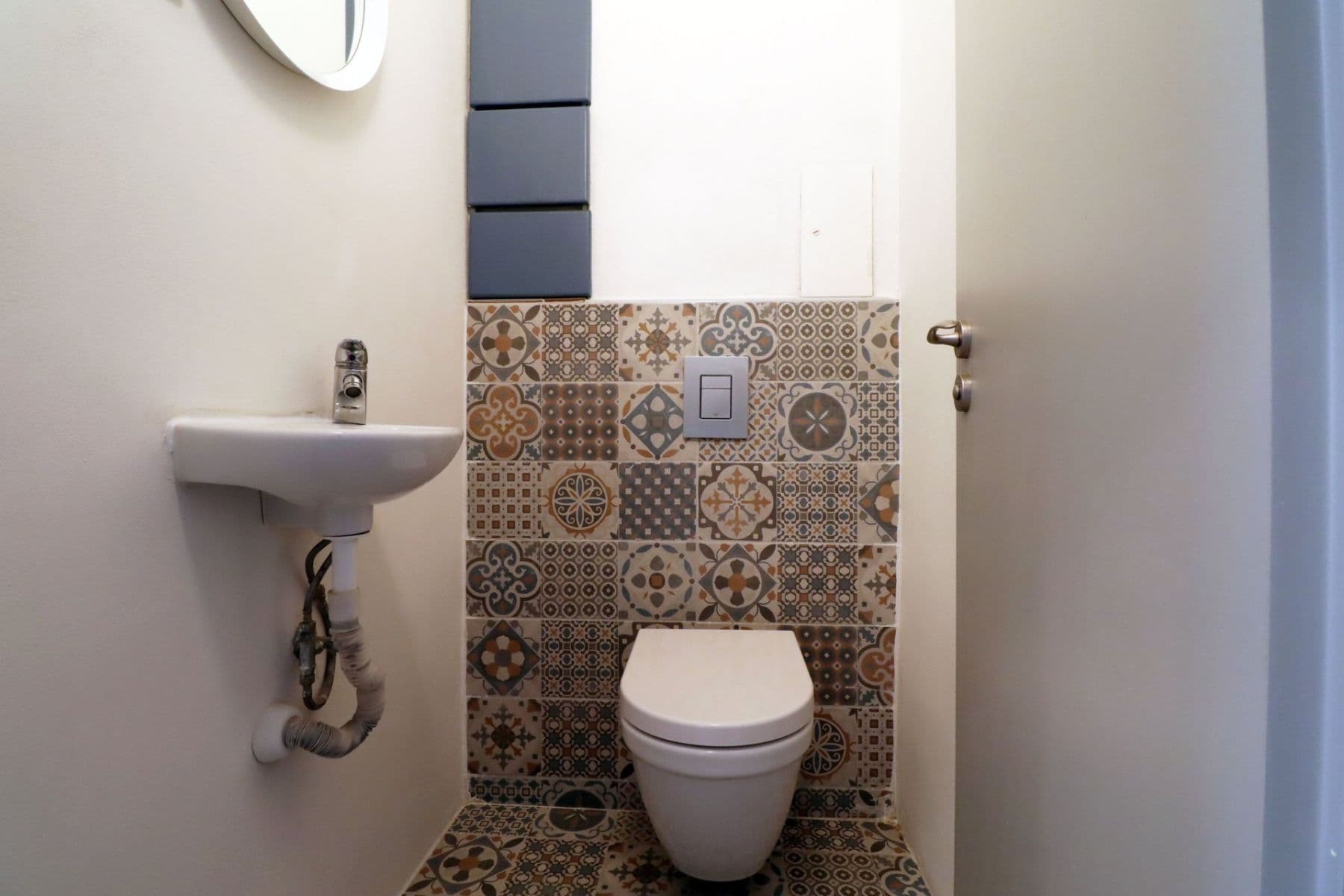 Prenájom bytu 3-izbový 56 m², Čimická, Praha, Praha Prenájom bytu 3-izbový 56 m², Čimická, Praha, Praha