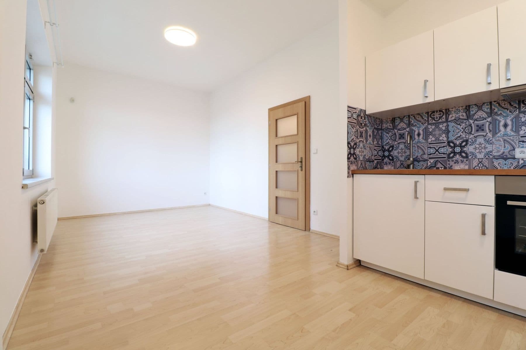Prenájom bytu 1-izbový 34 m², Českomoravská, Praha, Praha Prenájom bytu 1-izbový 34 m², Českomoravská, Praha, Praha