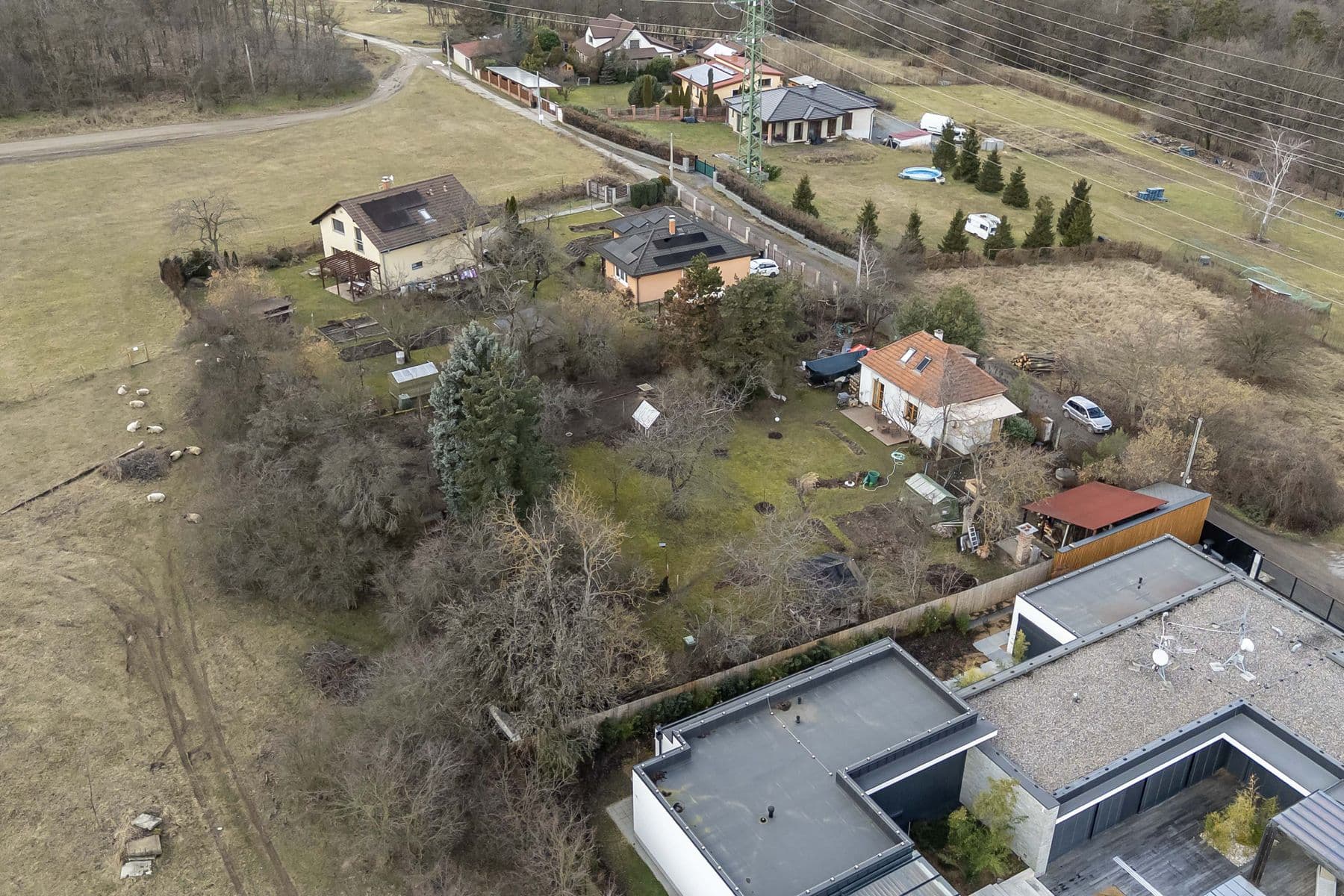 Predaj pozemku 890 m², Do Lipin, Praha, Praha Predaj pozemku 890 m², Do Lipin, Praha, Praha