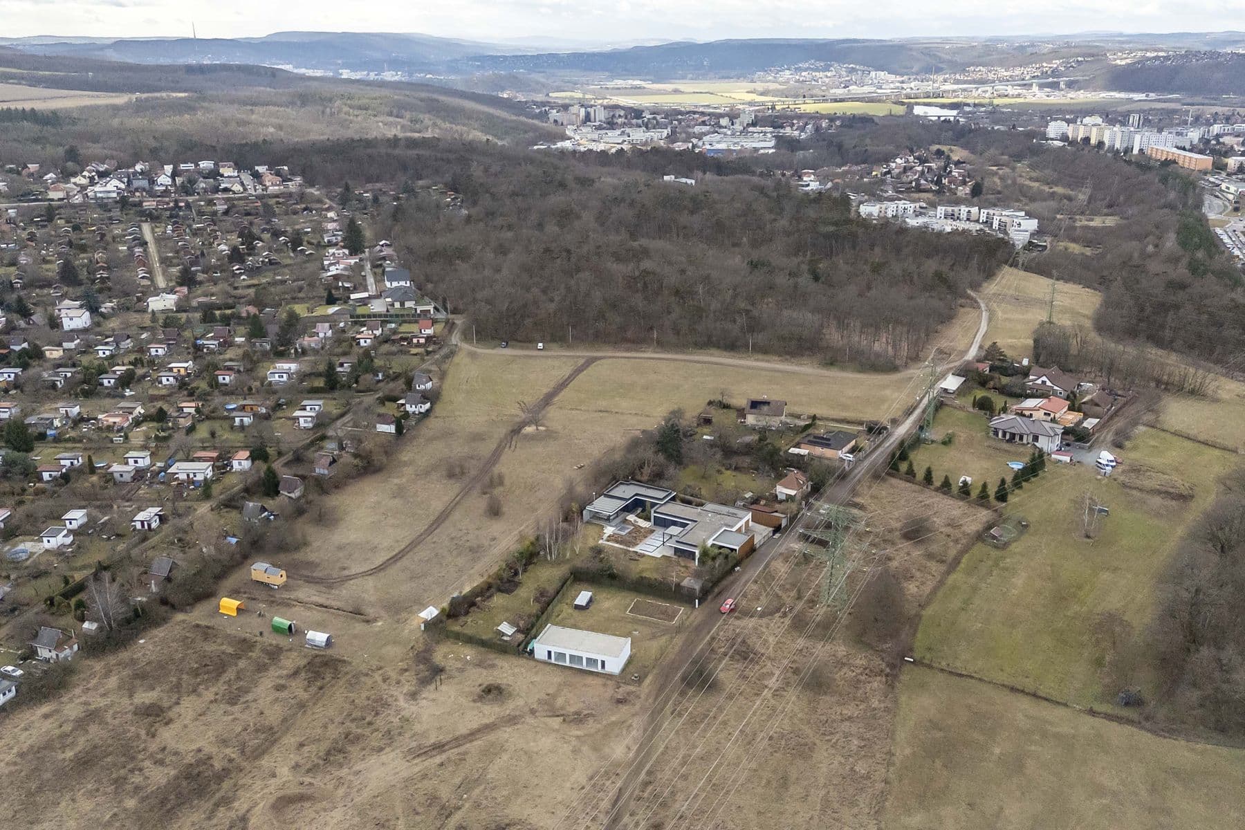 Predaj pozemku 890 m², Do Lipin, Praha, Praha Predaj pozemku 890 m², Do Lipin, Praha, Praha