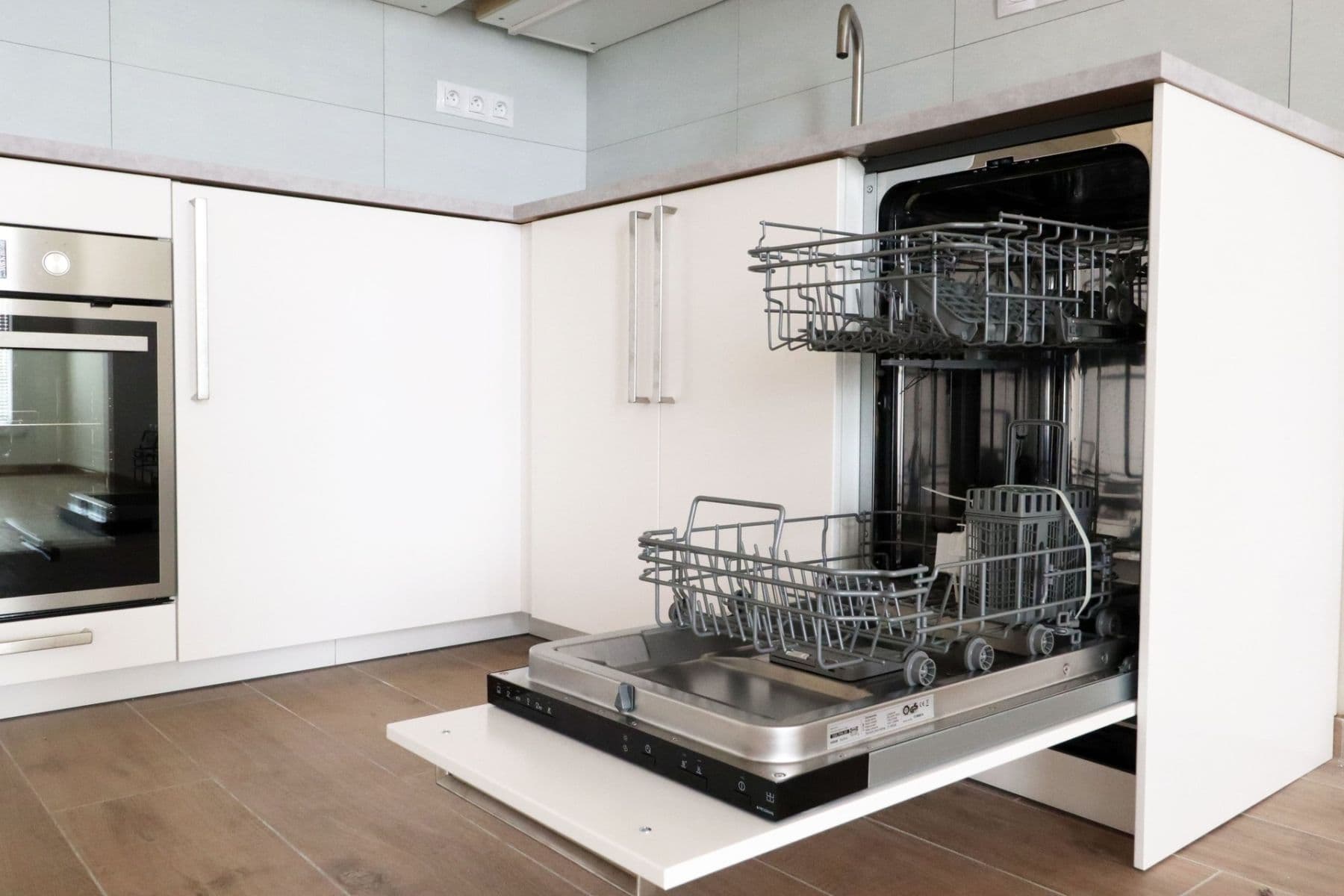 Prenájom bytu 2-izbový 50 m², Otýlie Beníškové, Plzeň, Plzeňský kraj Prenájom bytu 2-izbový 50 m², Otýlie Beníškové, Plzeň, Plzeňský kraj