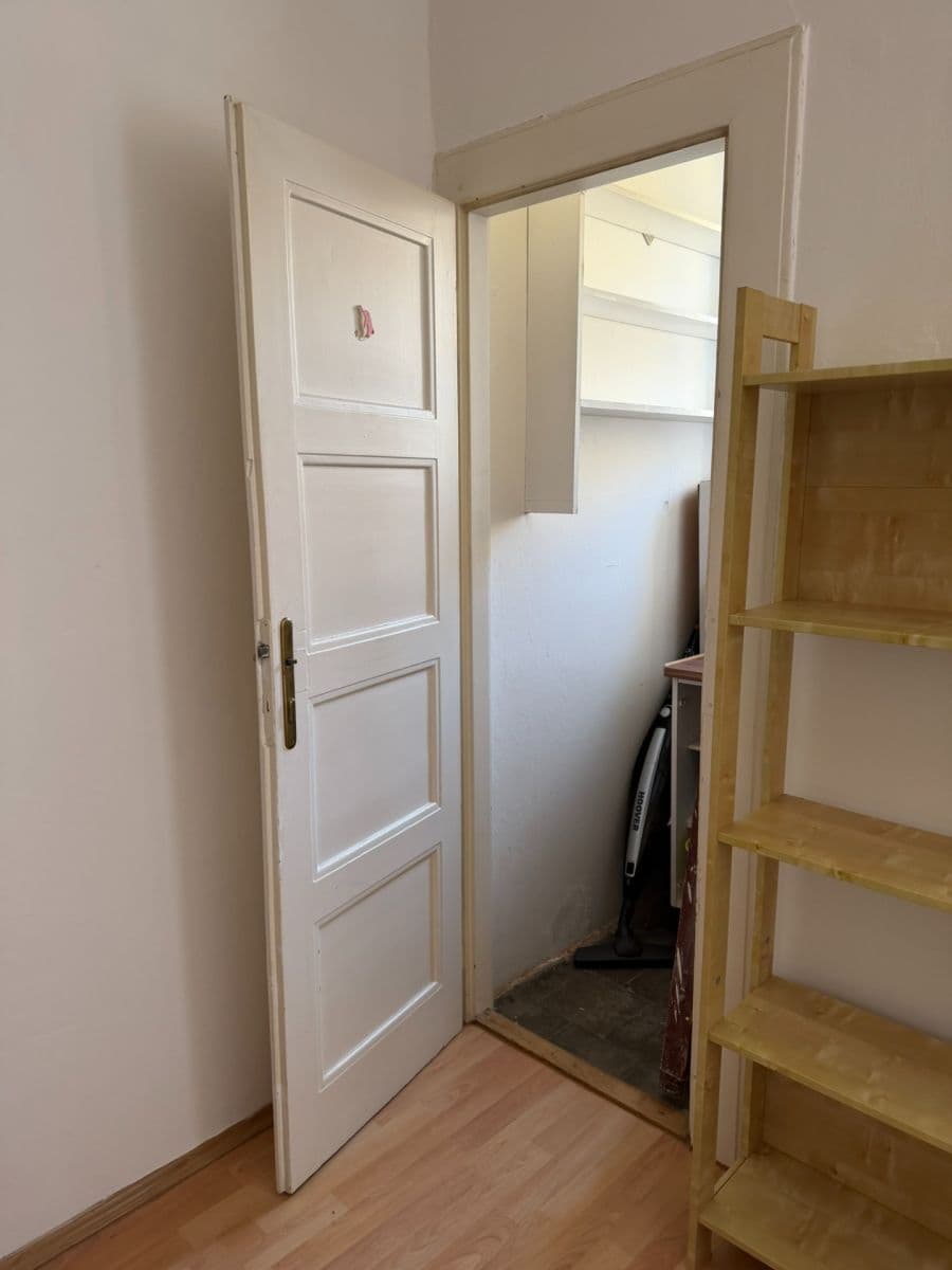 Prenájom bytu 1-izbový 35 m², Bartoškova, Praha, Praha Prenájom bytu 1-izbový 35 m², Bartoškova, Praha, Praha