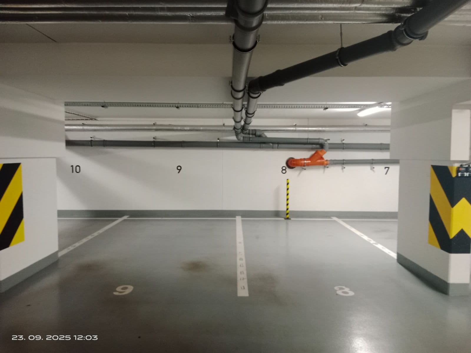 Prenájom garáže 14 m², Kunešova, Praha, Praha Prenájom garáže 14 m², Kunešova, Praha, Praha