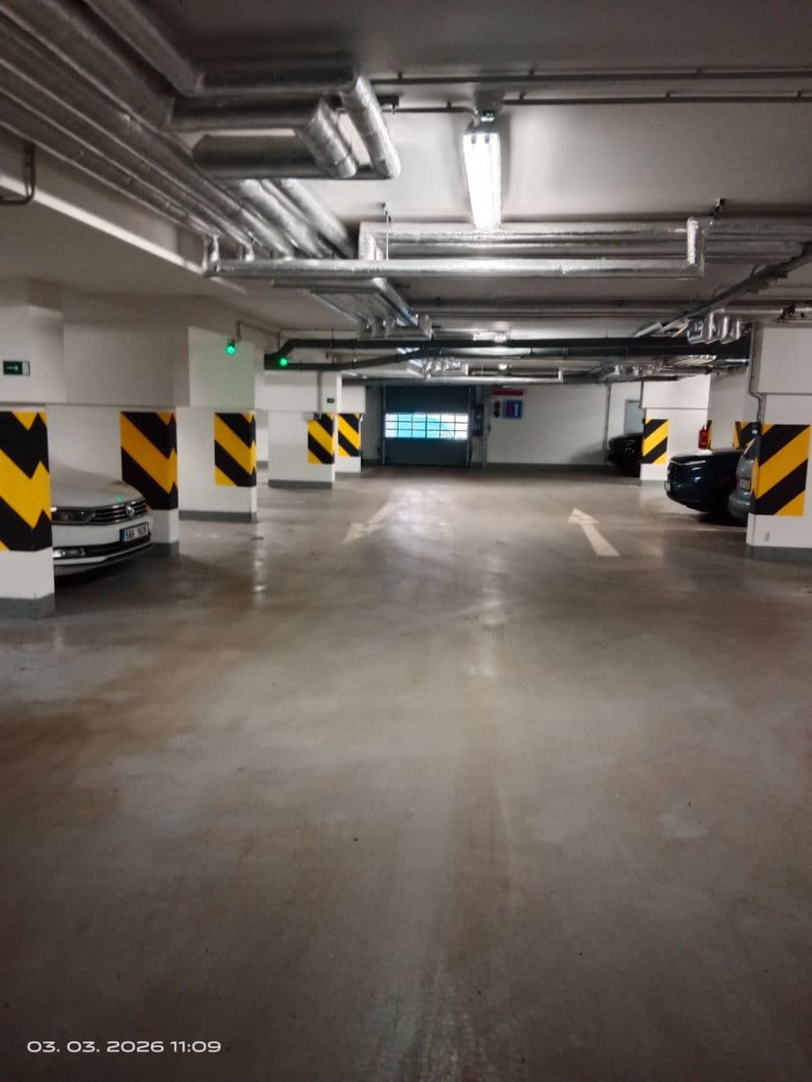 Prenájom garáže 14 m², Kunešova, Praha, Praha Prenájom garáže 14 m², Kunešova, Praha, Praha