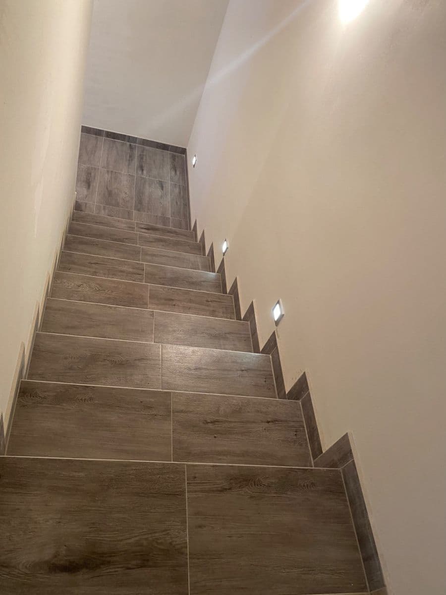 Predaj bytu 3-izbový 81 m², K Dobročovicům, Květnice, Středočeský kraj Predaj bytu 3-izbový 81 m², K Dobročovicům, Květnice, Středočeský kraj