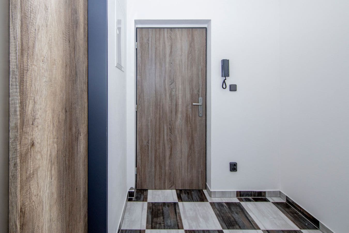 Prenájom bytu 1-izbový 39 m², U Plynárny, Praha, Praha Prenájom bytu 1-izbový 39 m², U Plynárny, Praha, Praha