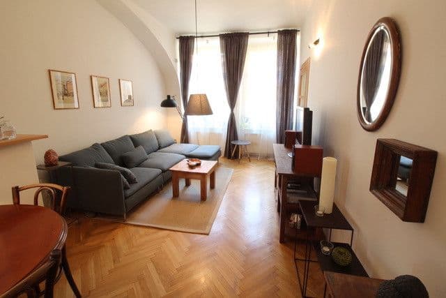 Prenájom bytu 62 m², Dlouhá, Praha, Praha Prenájom bytu 62 m², Dlouhá, Praha, Praha